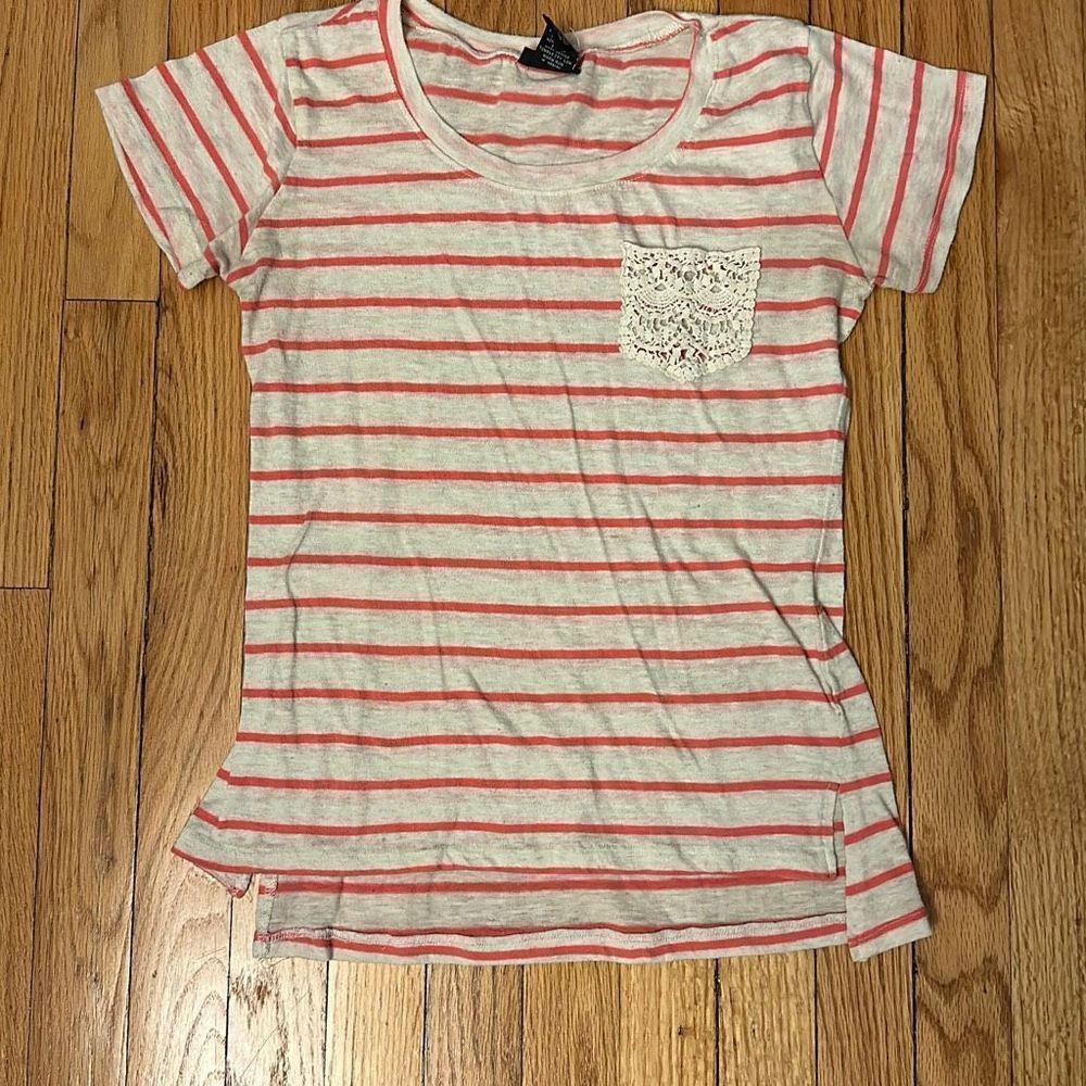 RUE21 top bundle - Picture 4 of 9